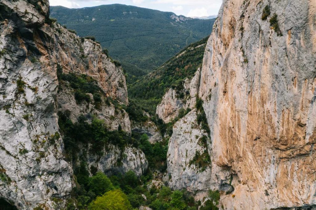 Les gorges du sentier de l'Hostalet. Crédit Photo : Clara Ferrand - Blog Wildroad