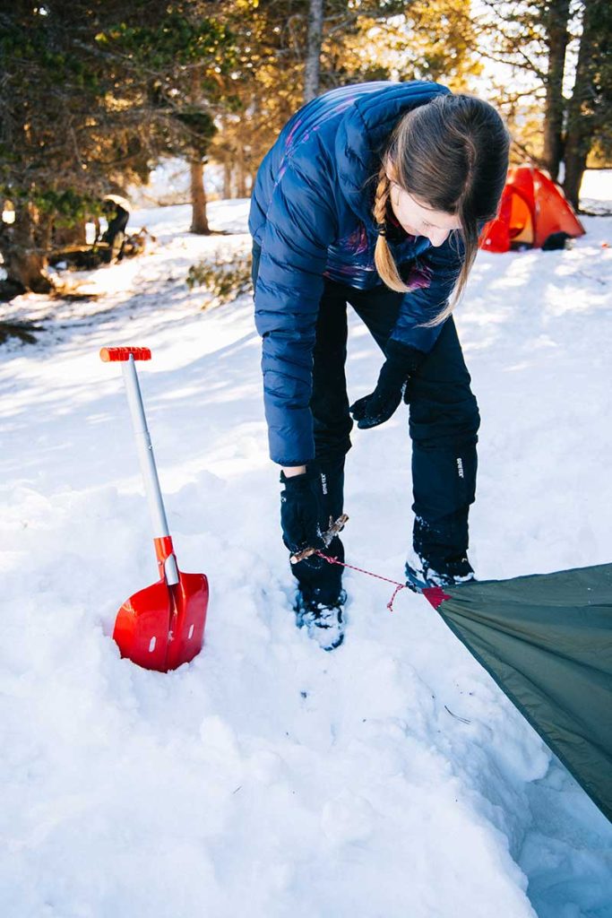 Utilisation de la tente MSR access pendant 3 jours trek hivernal dans le Vercors. crédit photo : Clara FERRAND - blog Wildroad