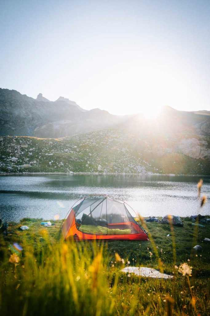 Tente MSR Freelite : mon matériel de bivouac léger. crédit photo : Clara Ferrand - blog Wildroad
