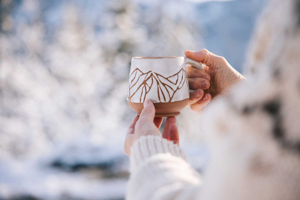 Le début de Wildroad ceramics avec une collection de tasse hiver