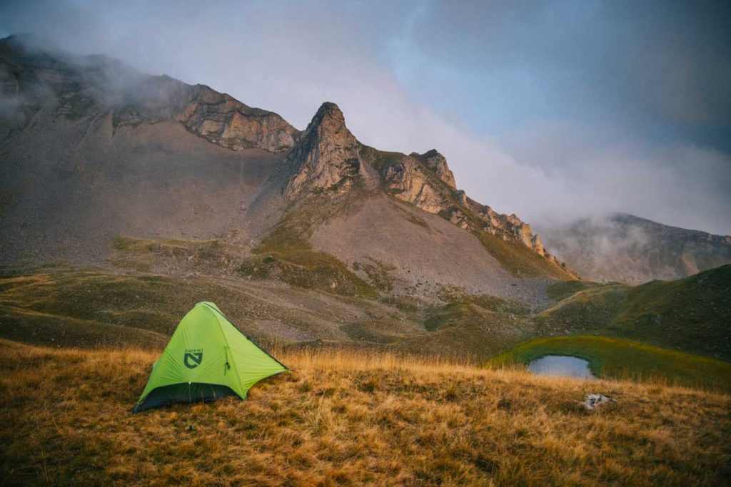 Les règles à respecter pour faire un bivouac dans le massif du Dévoluy. credit photo : Clara Ferrand - blog wildroad