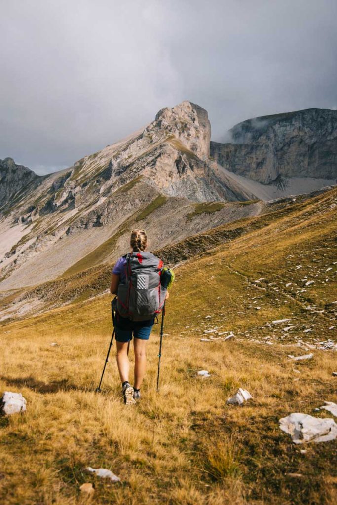 La roche courbe depuis col de charnier dans le Devoluy. credit photo : Clara Ferrand - blog wildroad