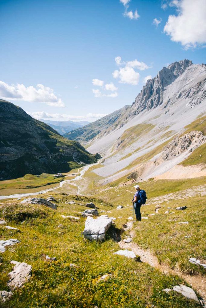 mon e-équipement de trek et de bivouac pour la Vanoise. Crédit photo : Clara Ferrand - blog Wildroad