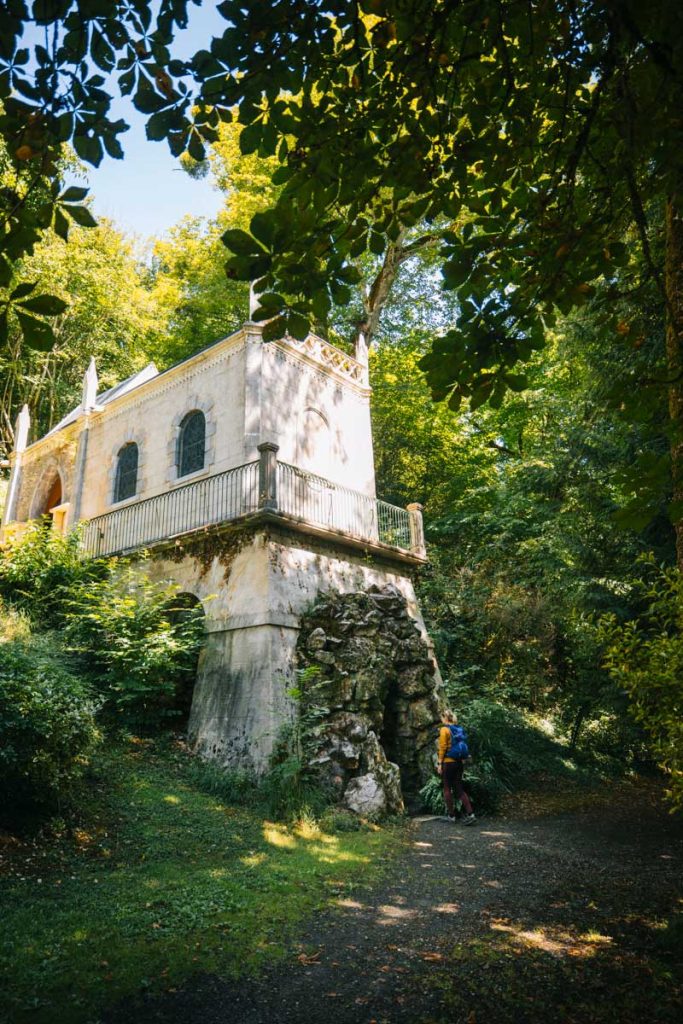 L'oratoire de saint-cénere à Saulges en randonnée. Crédit photo : Clara Ferrand - blog Wildroad