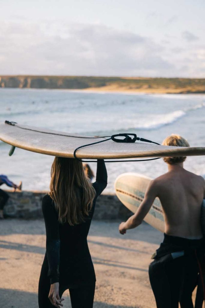plage de goulien surfeur crozon