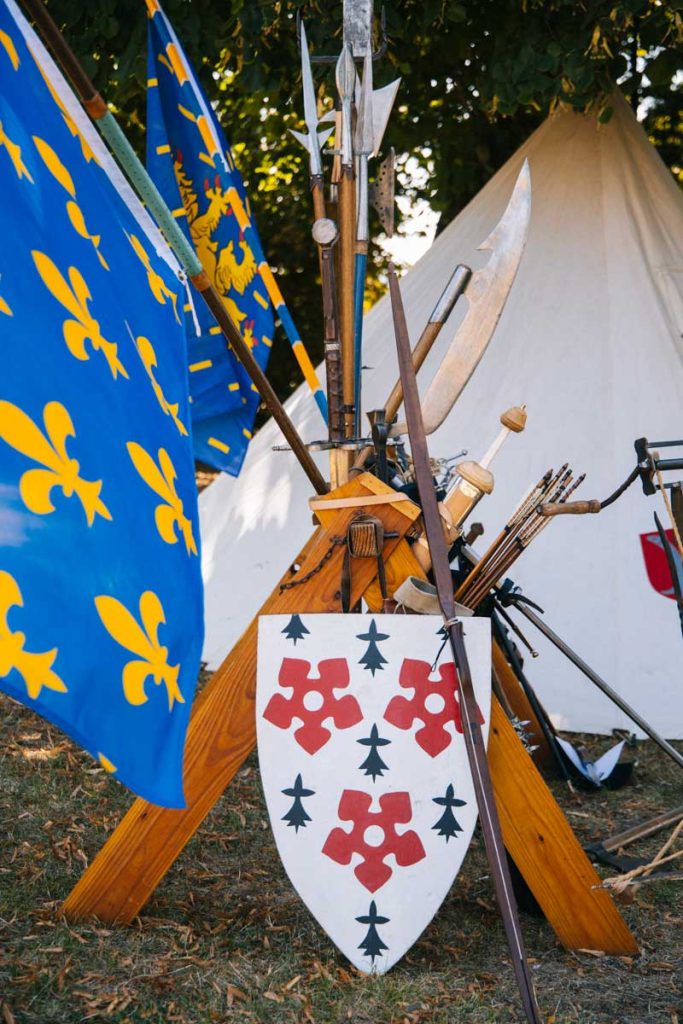 Que faire à Sainte-Suzanne : démonstration et animation médiévale au parc de la butte verte. Crédit photo : Clara Ferrand - blog Wildroad