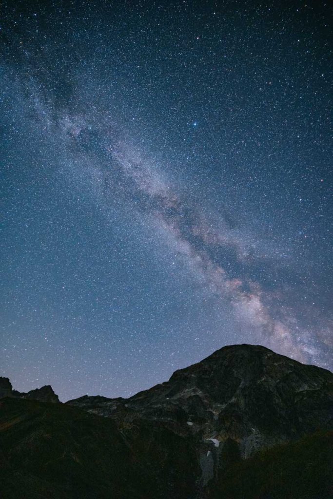 La Voie lactée pendant une nuit en bivouac dans le parc national de la Vanoise. Crédit photo : Clara Ferrand - blog Wildroad