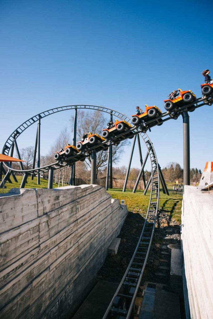 Le parc Vulcania, des attractions pour toute la famille au pied de la chaîne des Puys. Crédit photo : Clara Ferrand - blog Wildroad