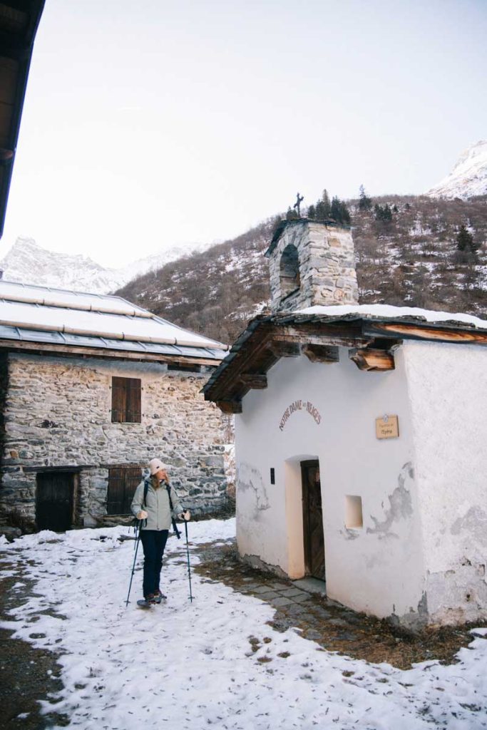 La chapelle Notre Dame des Neiges au Laisonnay-d'en-haut à Champagny. Crédit photo : Clara Ferrand - blog Wildroad